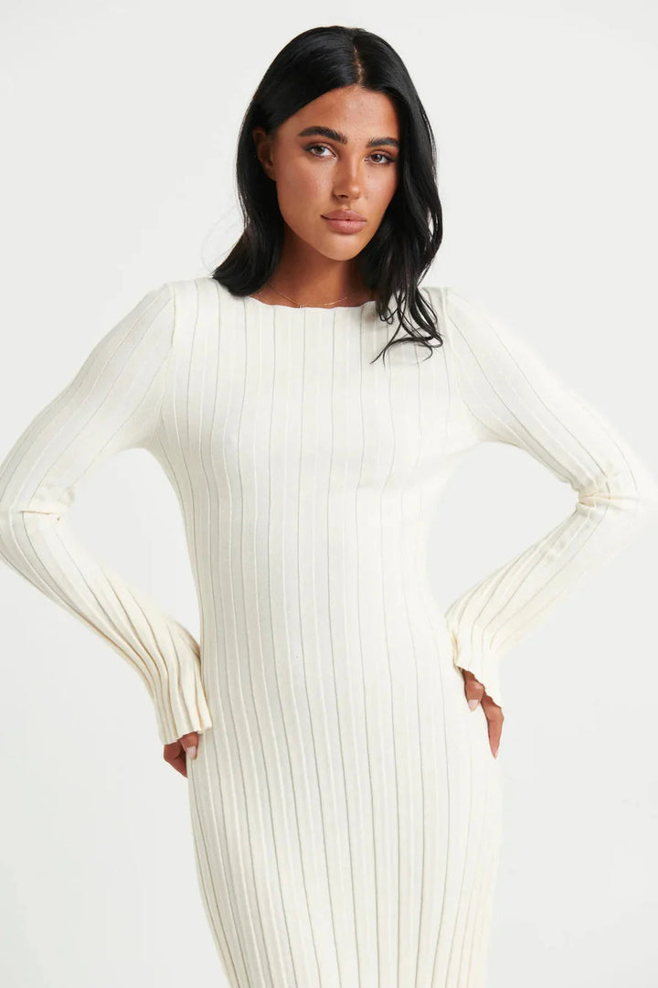 Aurelle's SERENE ELEGANCE RIBBED KNIT MIDI DRESS